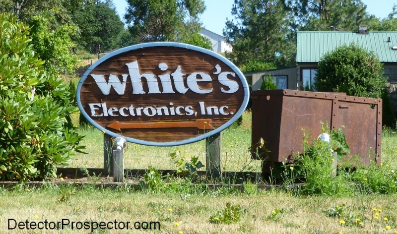 whites-electonics-sign.jpg