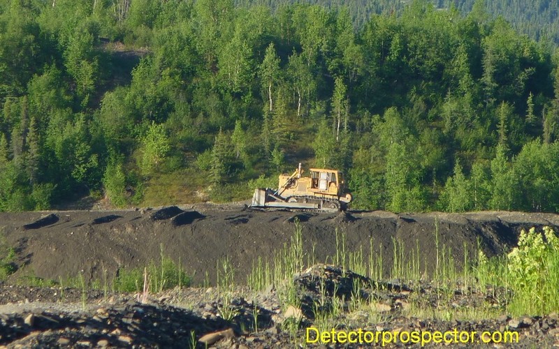 2012-ganes-creek-dozer-spreading-tailing-piles.jpg