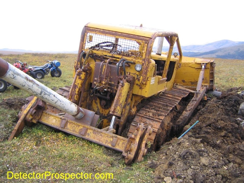 d9-bulldozer-stuck-in-muck.jpg