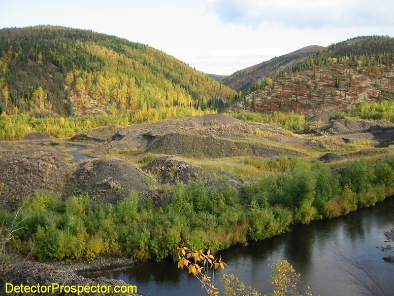 ganes-creek-alaska-fall-colors.jpg