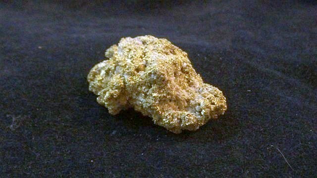gold-specimen-minelab-gpz7000-nevada-herschbach.jpg