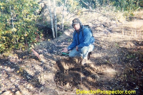 Steve with Minelab SD2200D and gold just found