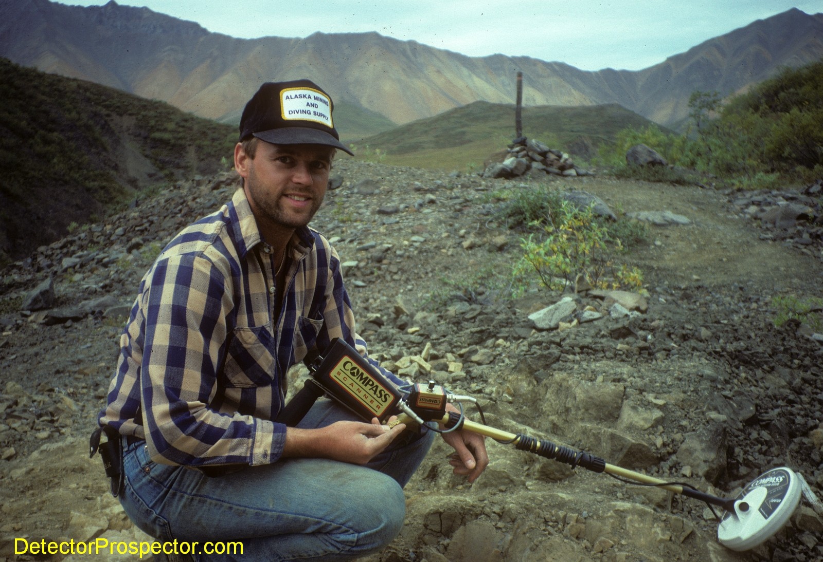 steve-with-6-dwt-gold-nugget-compass-scanner-pro.jpg