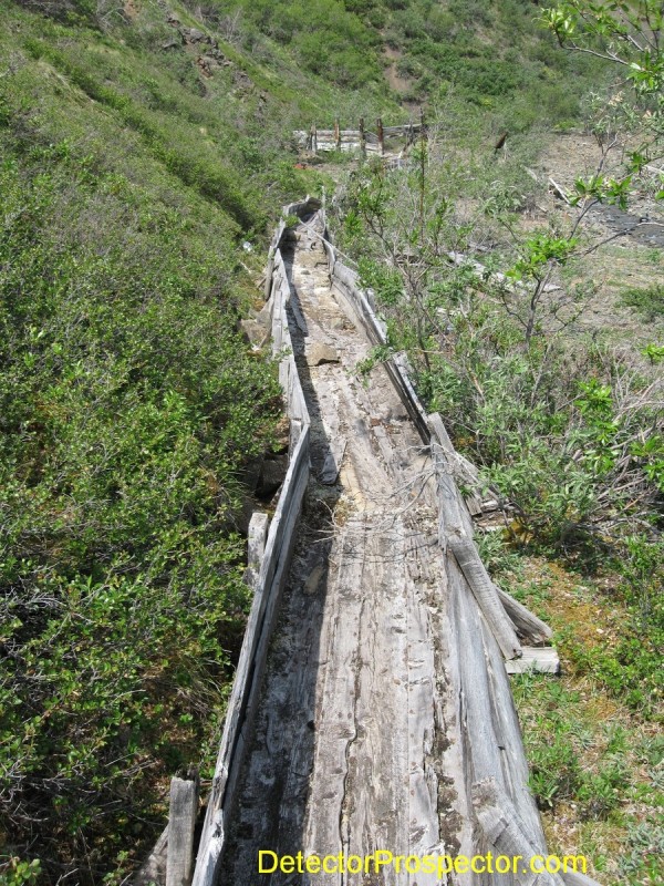 old-flume-and-wood-dam.jpg