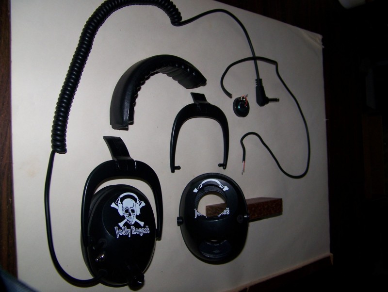 rattler-style_headphones.thumb.jpg.c40b31ca149f499a2dd19870cd3d2353.jpg
