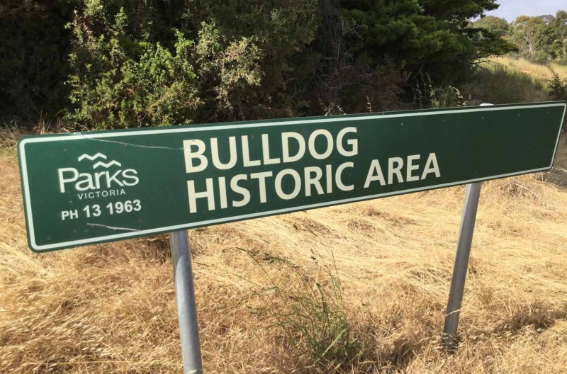bulldog sign.jpg
